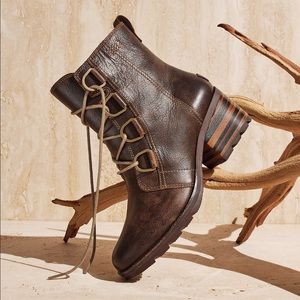 NEW Sorel Cate Lace Up Boots Burro Brown